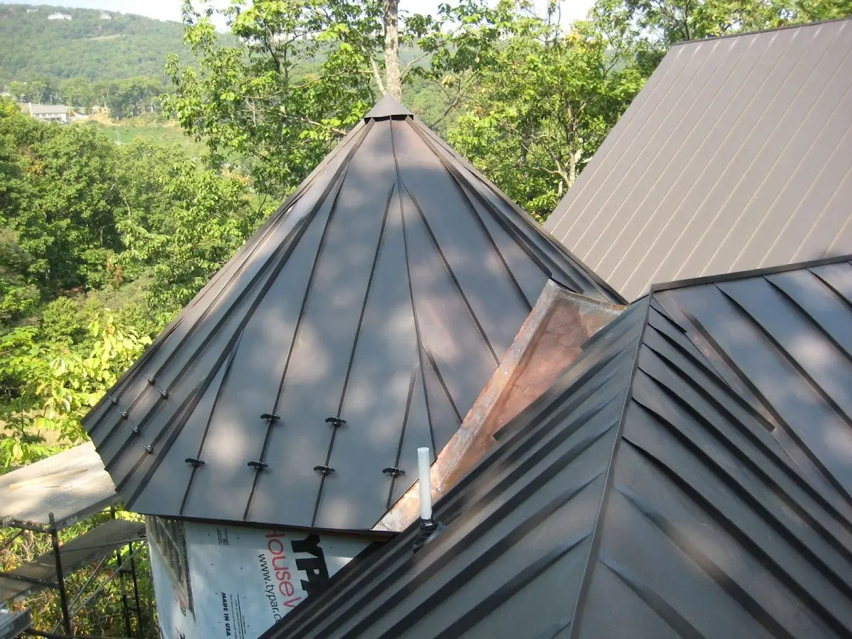 Professional Shingle Replacement & Repair by Craftsman Roofing in Fornis